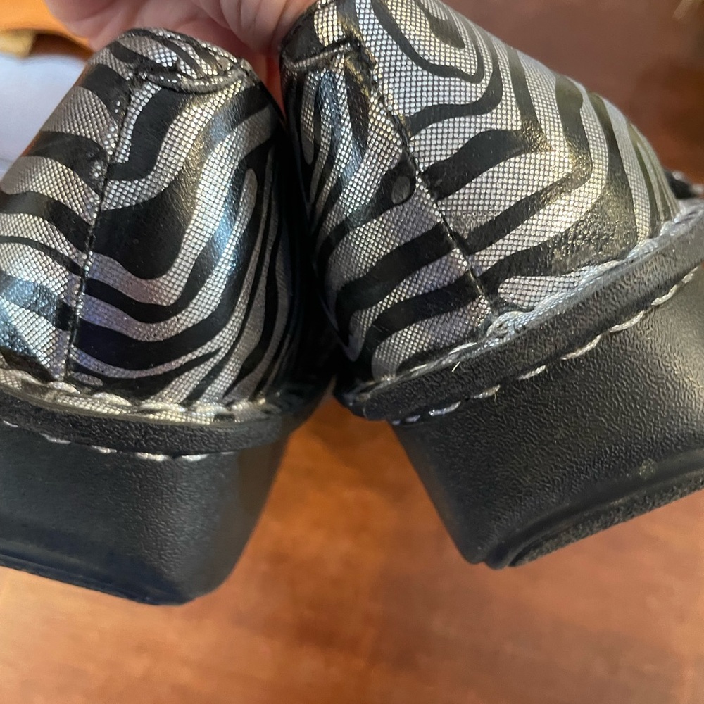 Alegria Black and Silver Patterned Mary Janes size 10 - Picture 8 of 8
